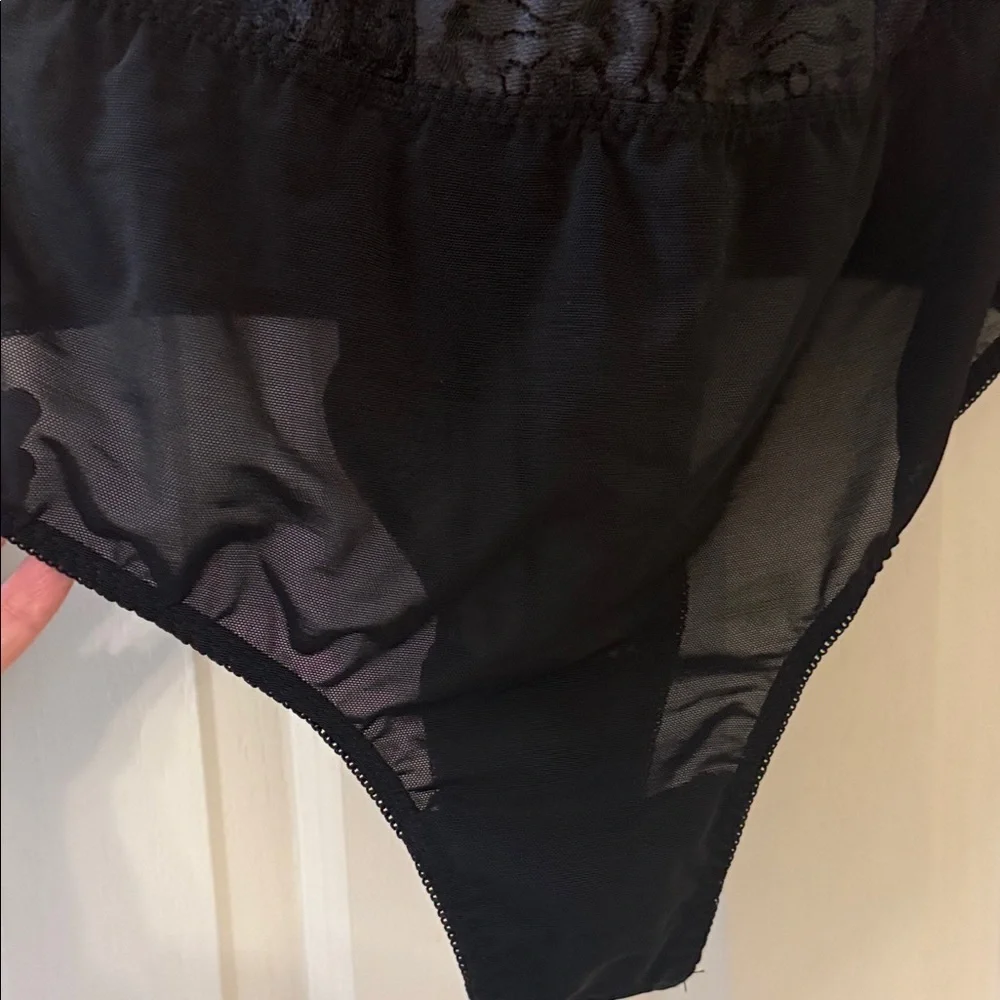 Cacique Sexy Women's Black Lace Long-Sleeve Bodysuit